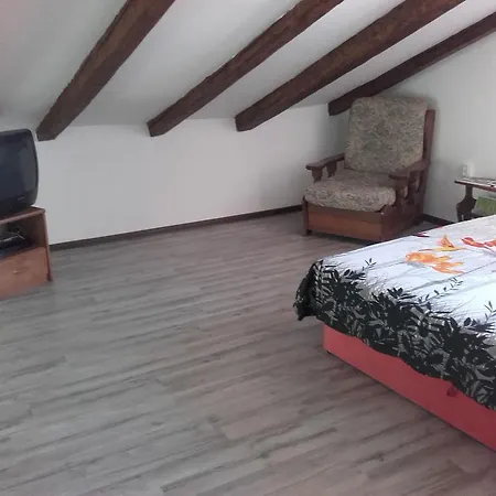 Apartmán Violeta *