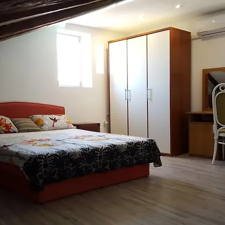 Apartmán Violeta